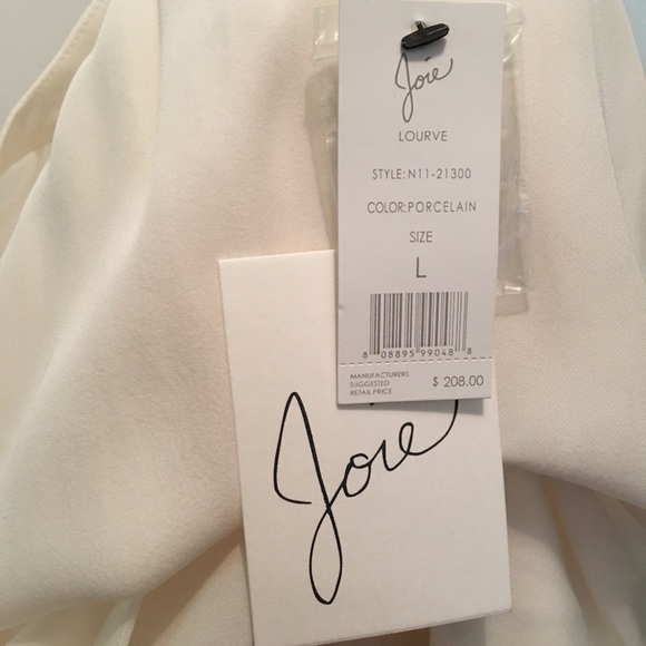 SOLD 🦋 Joie Louvre blouse - Picture 8 of 8